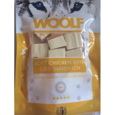 Pamlsek Woolf Dog Chicken & Codfish Soft Sandwich 100 g