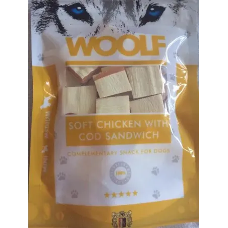 Pamlsek Woolf Dog Chicken & Codfish Soft Sandwich 100 g