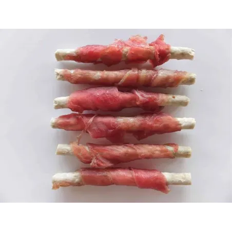 Pamlsek Salač Tyčinka z drcené buvolí kůže s králičím masem 250 g