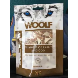 Pamlsok Woolf Dog Rabbit and Cod Triangle 100 g