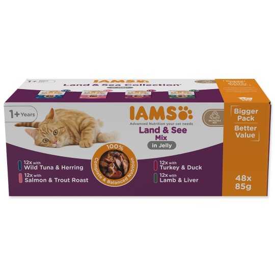 Kapsička IAMS Delights Adult mořské a suchozemské maso v želé multipack 4080g (48x85g)